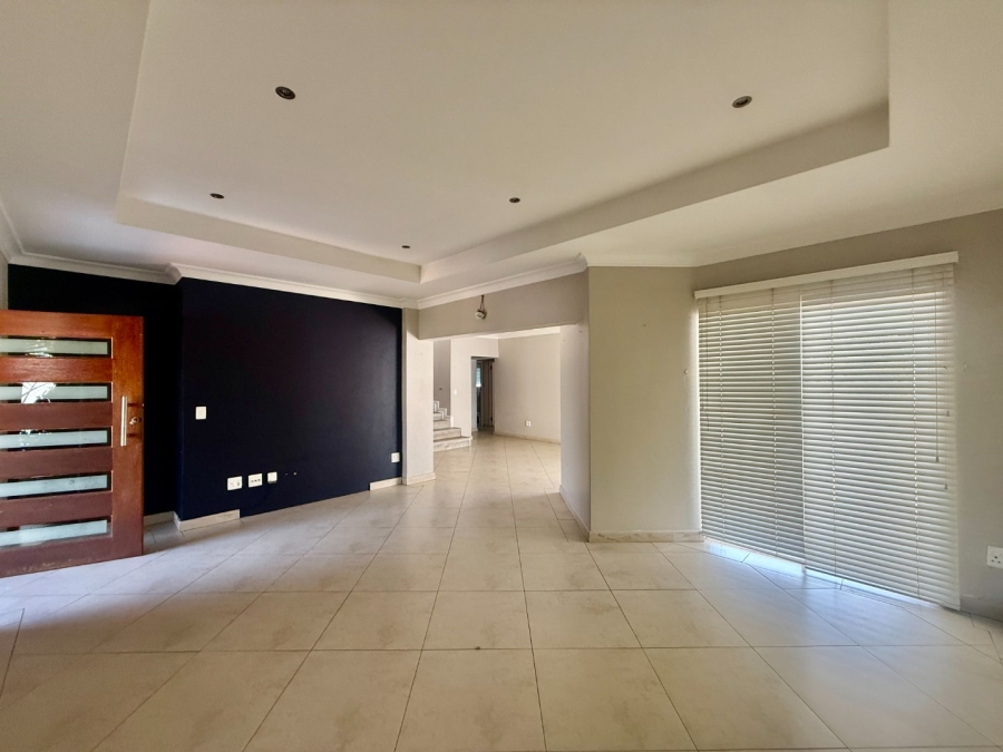 To Let 3 Bedroom Property for Rent in Caribbean Beach Club North West